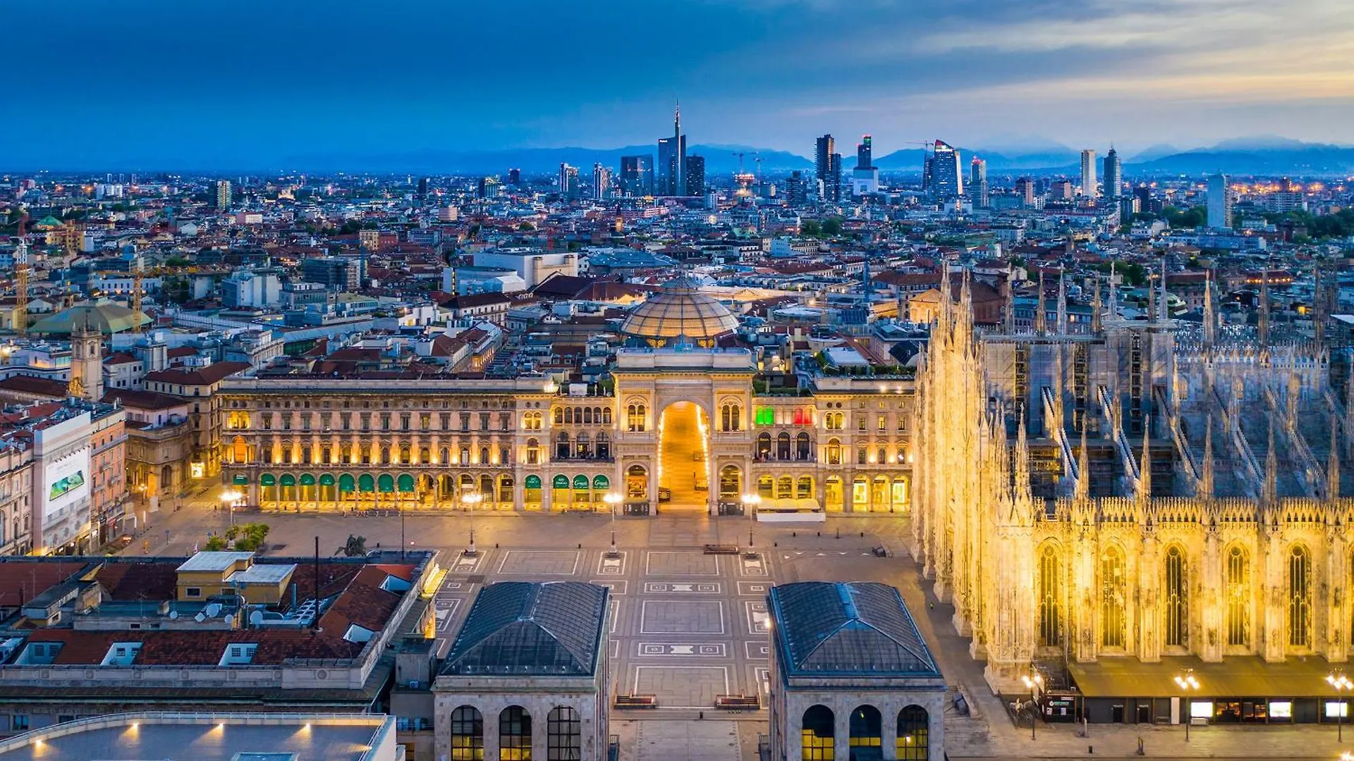 Apartament Near Duomo - Free Parking -Terrace - Metro - Ac Mediolan 0*,