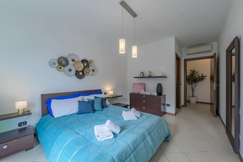 Near Duomo - Free Parking -Terrace - Metro - Ac Lejlighed Milano