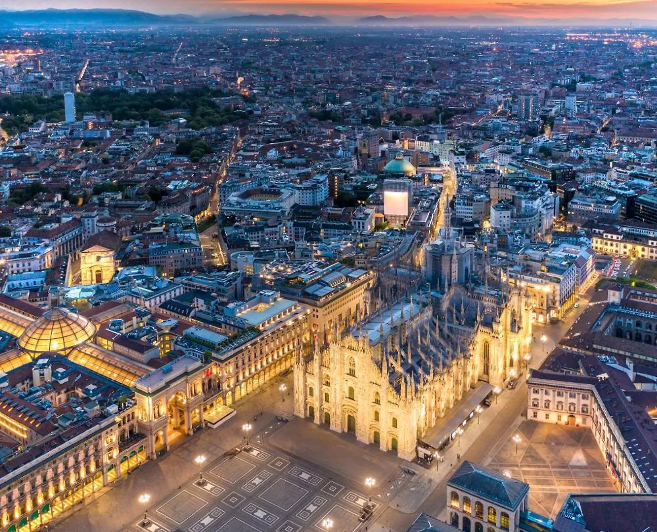 Near Duomo - Free Parking -Terrace - Metro - Ac Lejlighed Milano