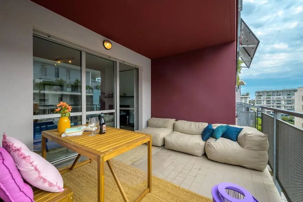 Near Duomo - Free Parking -Terrace - Metro - Ac Lejlighed Milano 0*,  Italien