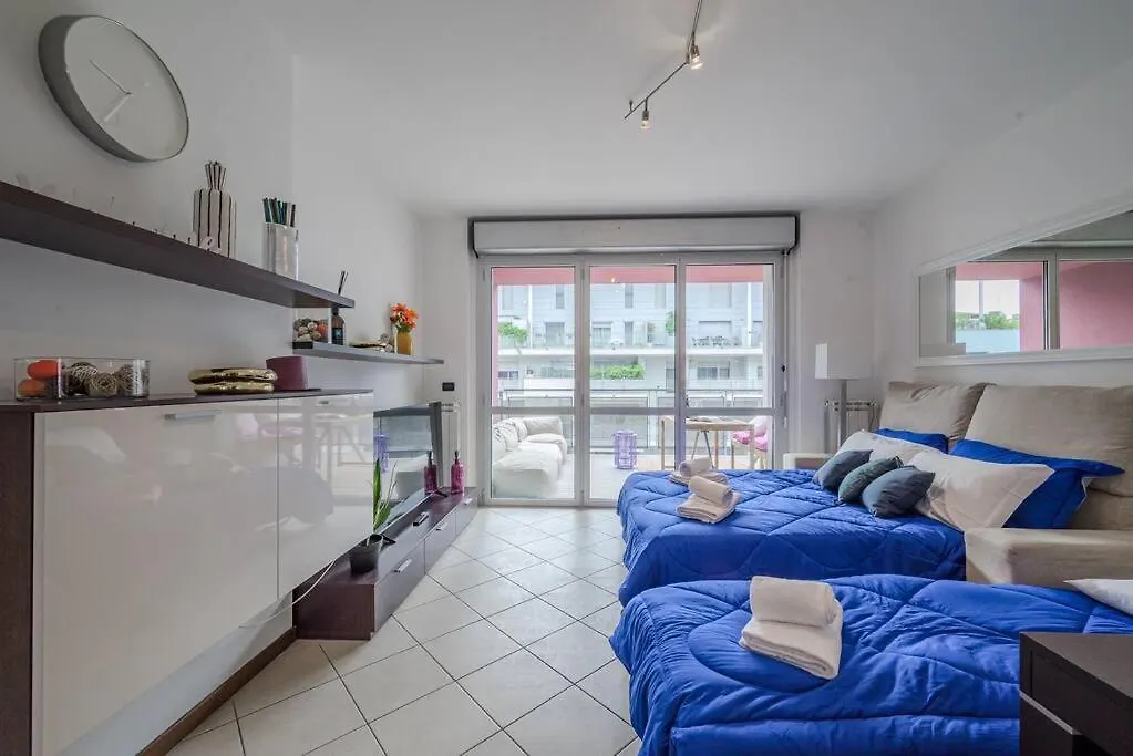 Near Duomo - Free Parking -Terrace - Metro - Ac Lejlighed Milano