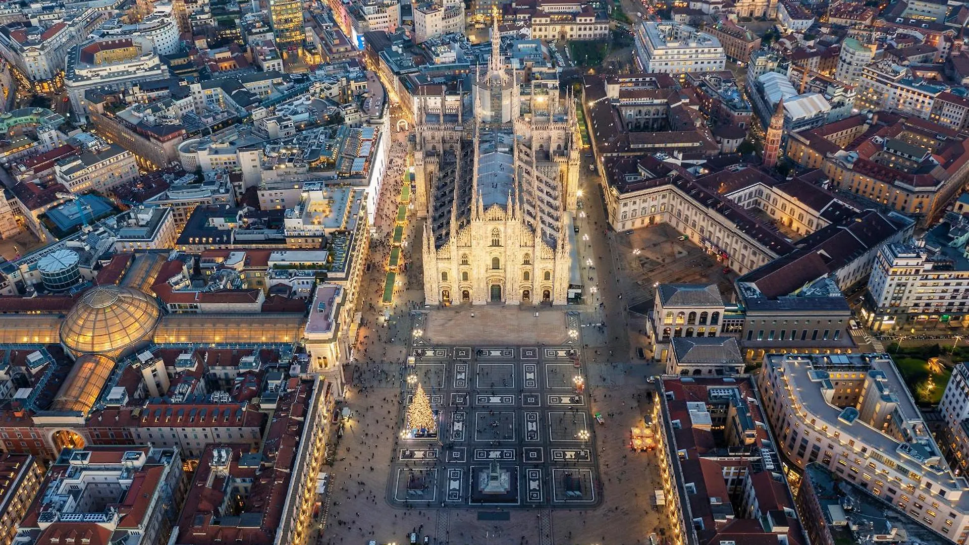 Near Duomo - Free Parking -Terrace - Metro - Ac Lejlighed Milano Italien
